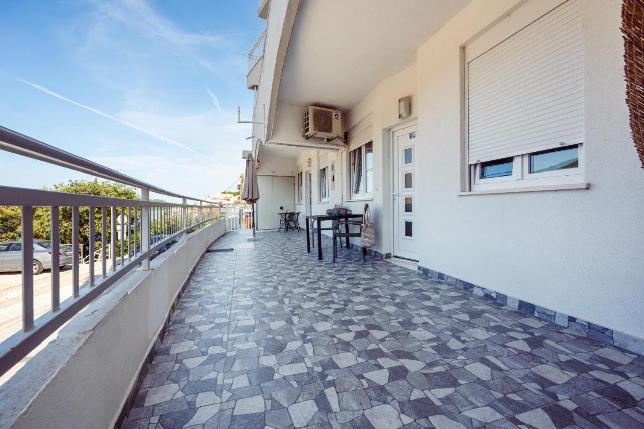 Apartments Nico เนอุม ภายนอก รูปภาพ